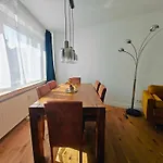 3 Downtown Bilk Διαμέρισμα