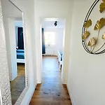 3 Downtown Bilk Apartmán Düsseldorf