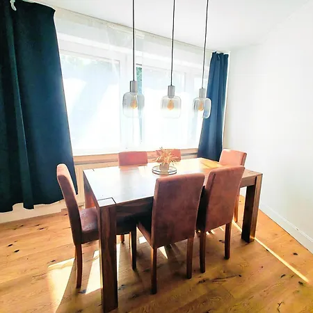 3 Downtown Bilk * דיסלדורף