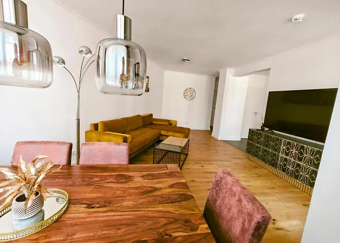 3 Downtown Bilk Apartment
